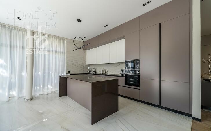 2-этажный коттедж 340 м² с отделкой