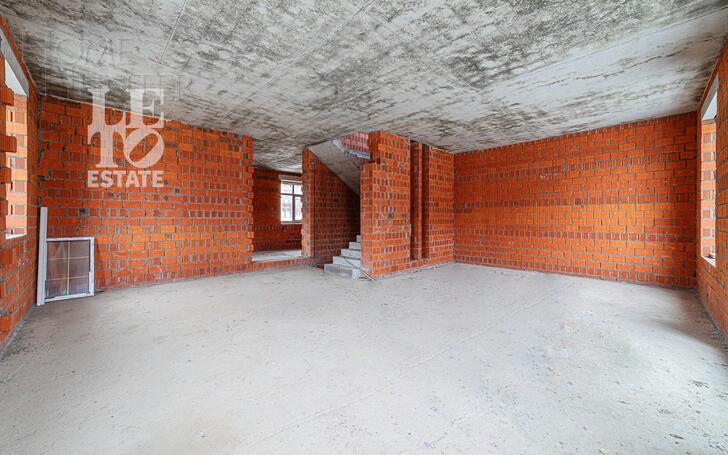 2-этажный коттедж 320 м² без отделки
