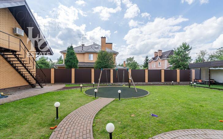 2-этажный коттедж 710 м² с отделкой