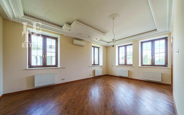 2-этажный коттедж 1 000 м² с отделкой