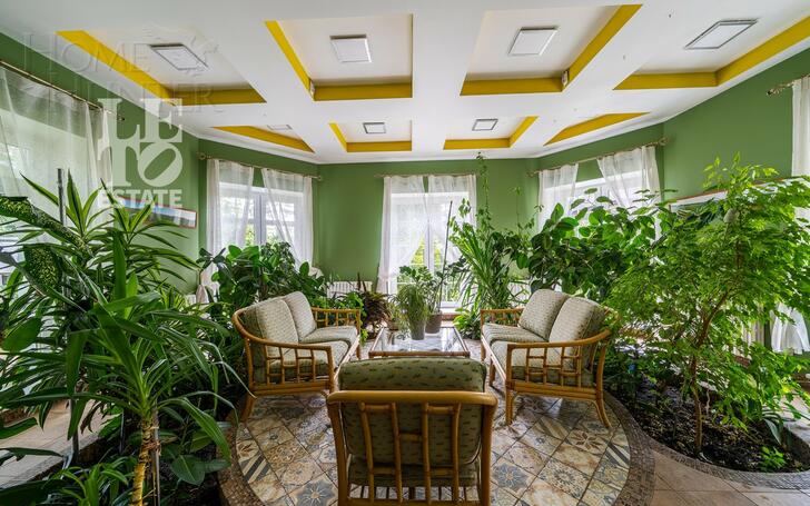 2-этажный коттедж 675.8 м² с отделкой