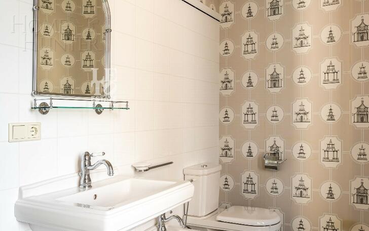 3-этажный коттедж 750 м² с отделкой