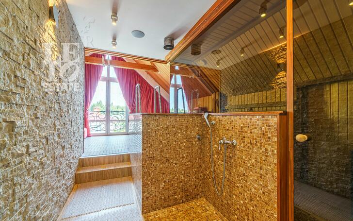3-этажный коттедж 500 м² с отделкой