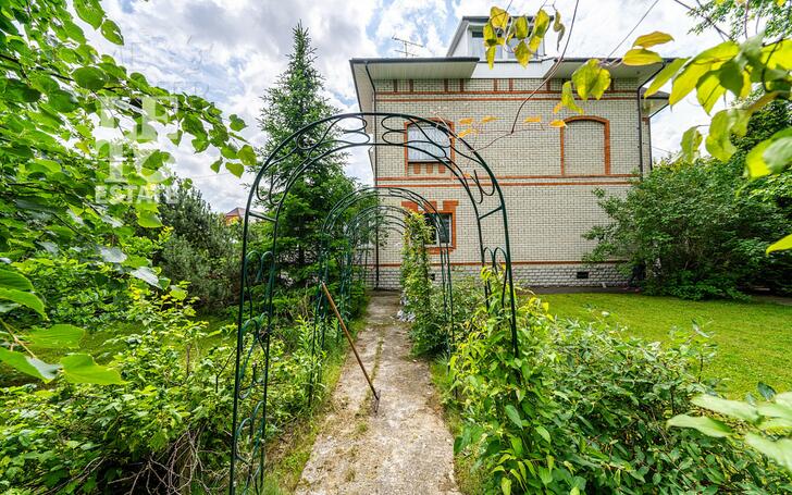 2-этажный коттедж 387.2 м² с отделкой