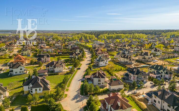 2-этажный коттедж 693 м² с отделкой
