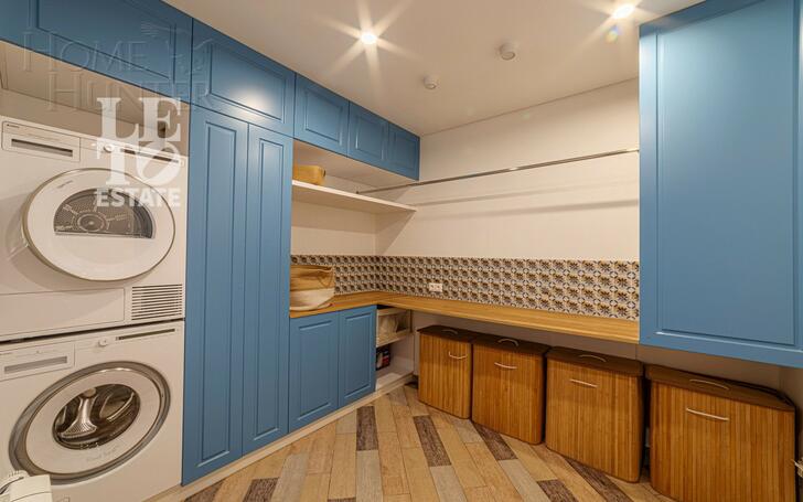 2-этажный коттедж 702.5 м² с отделкой