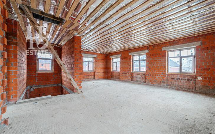 2-этажный коттедж 320 м² без отделки