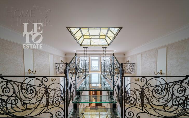 2-этажный коттедж 700 м² с отделкой