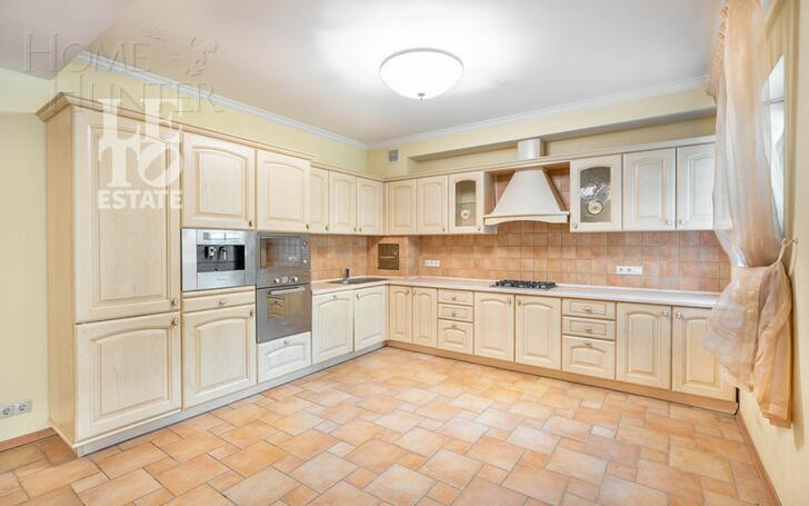 2-этажный коттедж 3 817 м² с отделкой