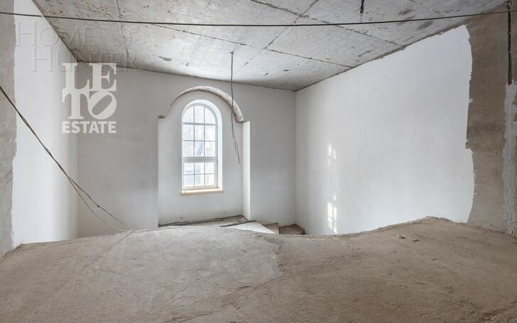 3-этажный коттедж 950 м² без отделки