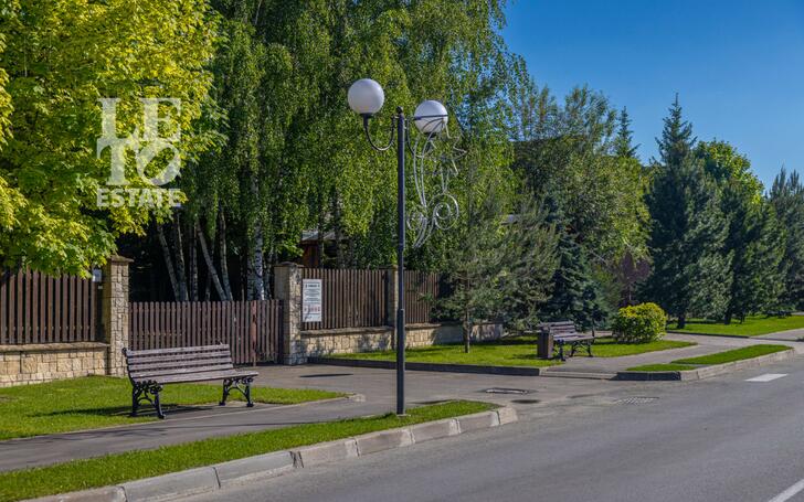 2-этажный коттедж 1 700 м² с отделкой