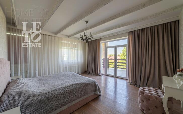 2-этажный коттедж 702.5 м² с отделкой