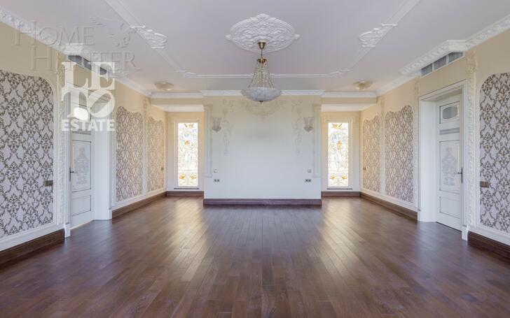 2-этажный коттедж 1 700 м² с отделкой