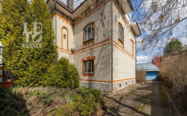 2-этажный коттедж 387.2 м² с отделкой