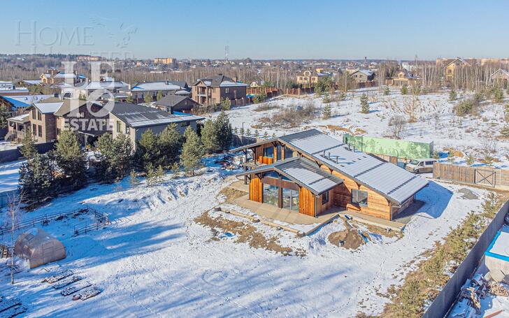2-этажный коттедж 220 м² с отделкой