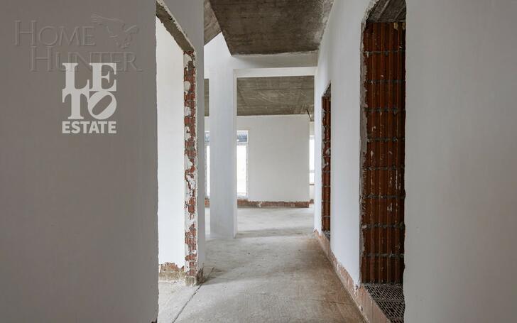 2-этажный коттедж 240 м² без отделки