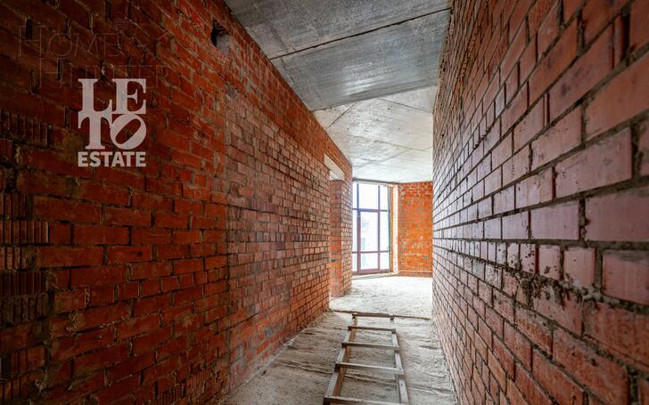 2-этажный коттедж 820 м² без отделки