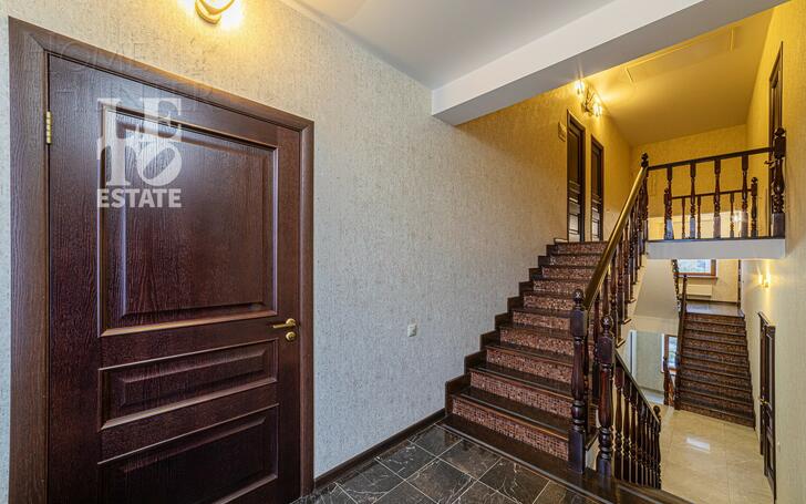 3-этажный коттедж 673.2 м² с отделкой