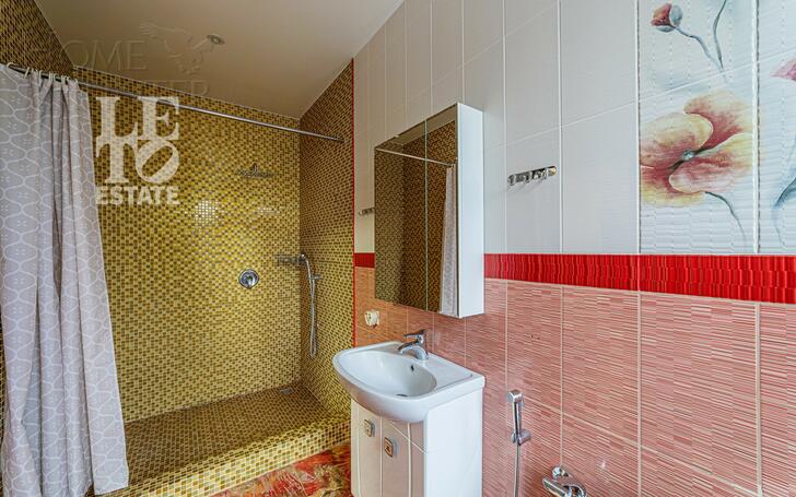 3-этажный коттедж 673.2 м² с отделкой
