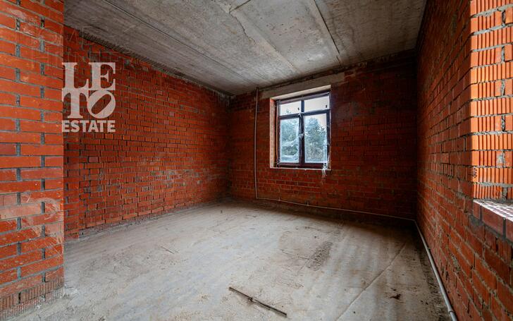 2-этажный коттедж 820 м² без отделки