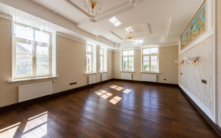 2-этажный коттедж 1 700 м² с отделкой