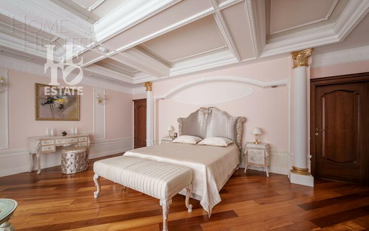 2-этажный коттедж 700 м² с отделкой