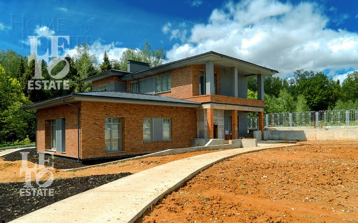 2-этажный коттедж 539.3 м² без отделки