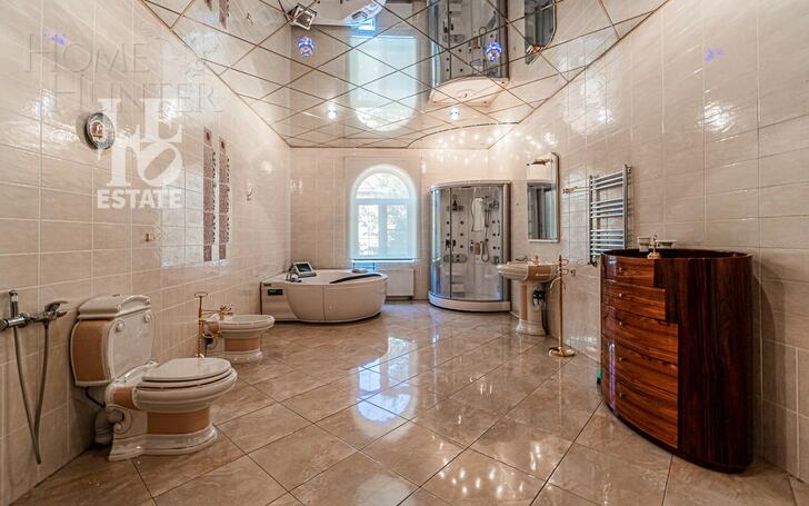 2-этажный коттедж 699.6 м² с отделкой