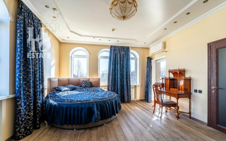2-этажный коттедж 461.4 м² с отделкой
