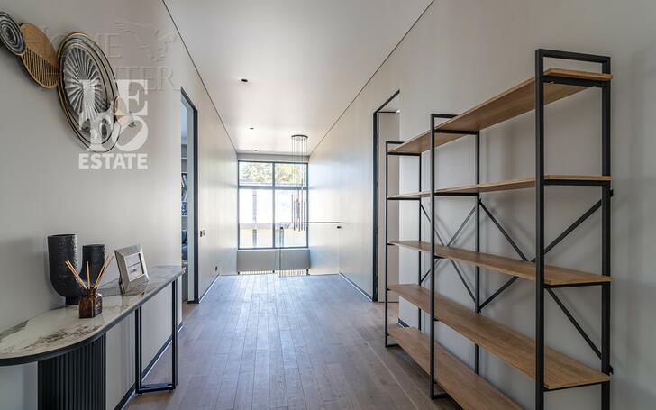 2-этажный коттедж 340 м² с отделкой