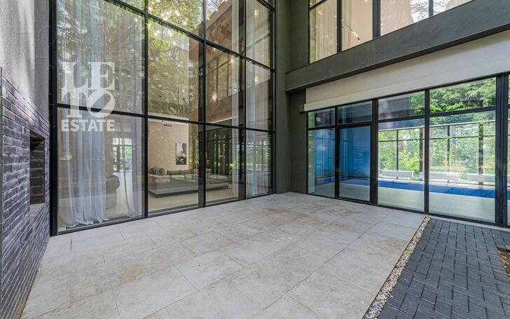 2-этажный коттедж 720 м² с отделкой