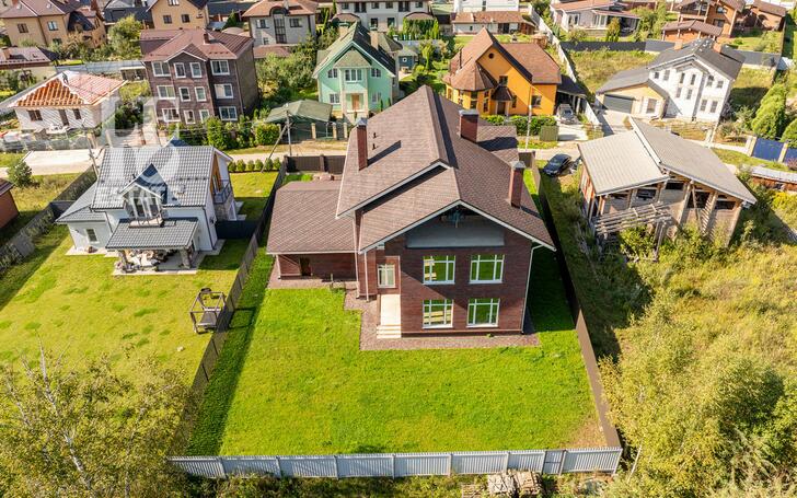 2-этажный коттедж 500 м² без отделки