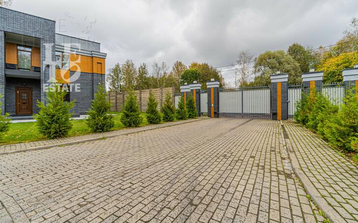 2-этажный коттедж 265 м² без отделки