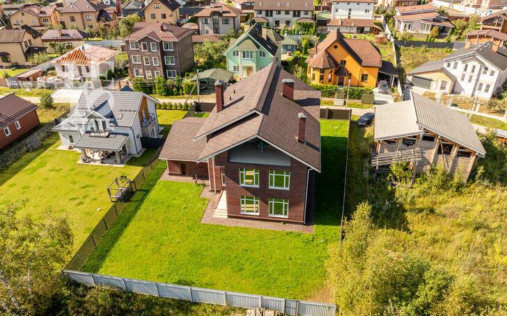 2-этажный коттедж 500 м² без отделки