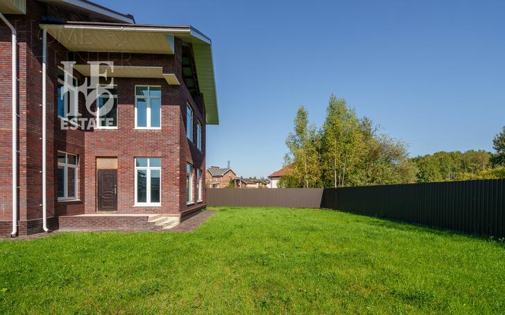 2-этажный коттедж 500 м² без отделки