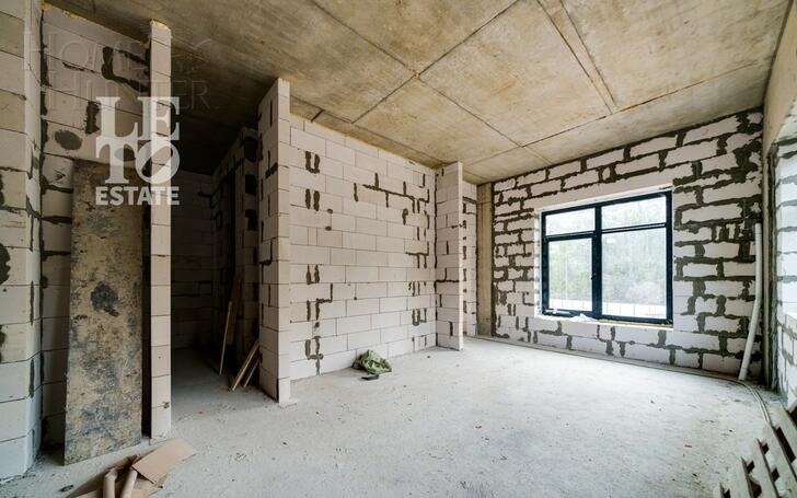 2-этажный коттедж 560 м² без отделки