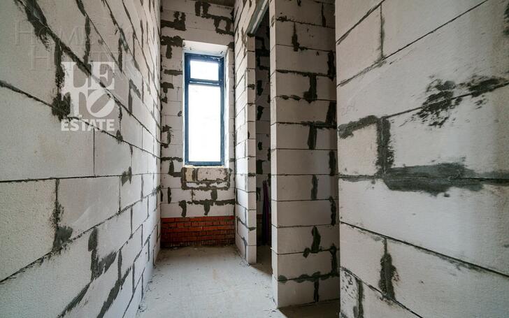 2-этажный коттедж 560 м² без отделки