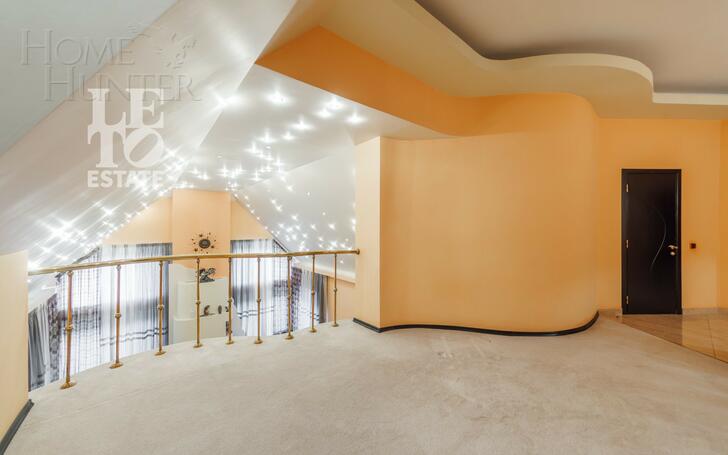 2-этажный коттедж 439.4 м² с отделкой