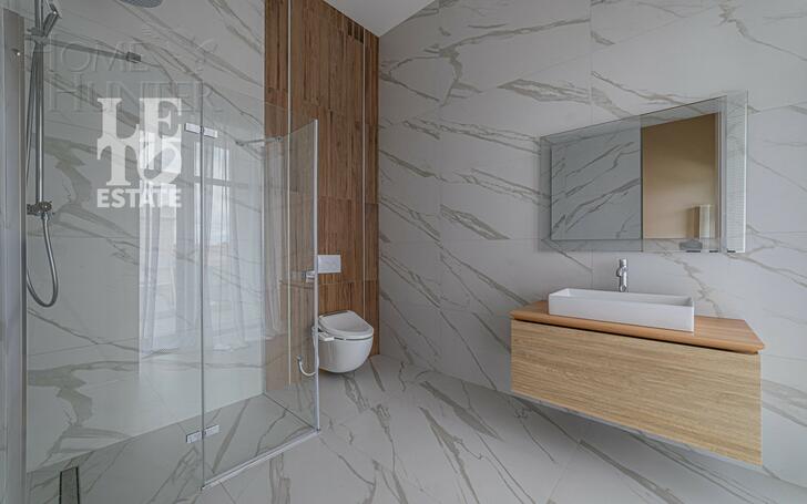 2-этажный коттедж 720 м² с отделкой