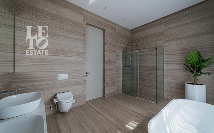 2-этажный коттедж 720 м² с отделкой
