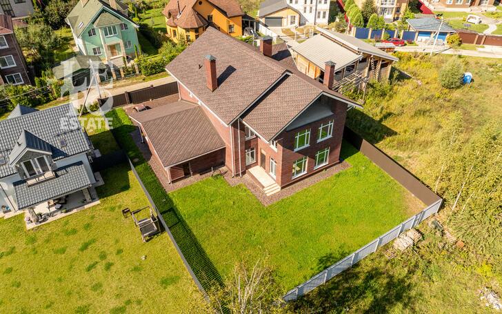 2-этажный коттедж 500 м² без отделки