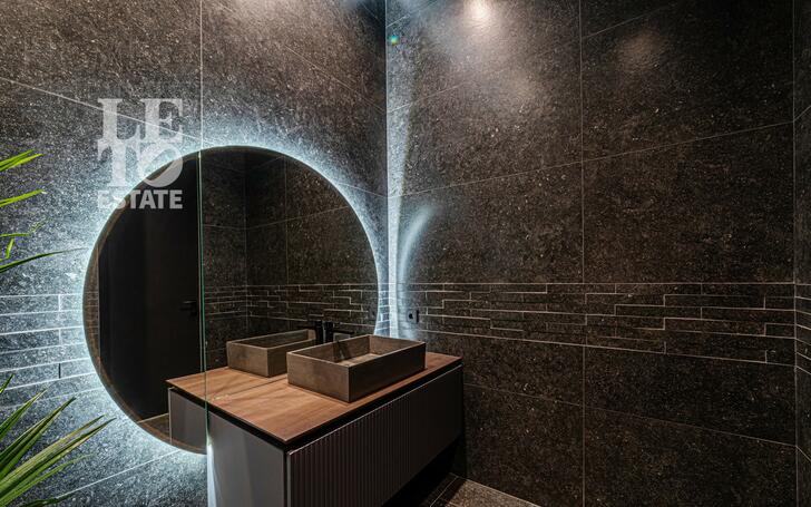 2-этажный коттедж 720 м² с отделкой