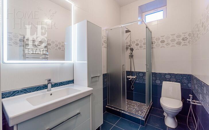 2-этажный коттедж 250 м² с отделкой