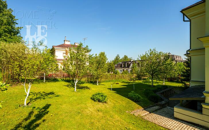 2-этажный коттедж 350 м² с отделкой