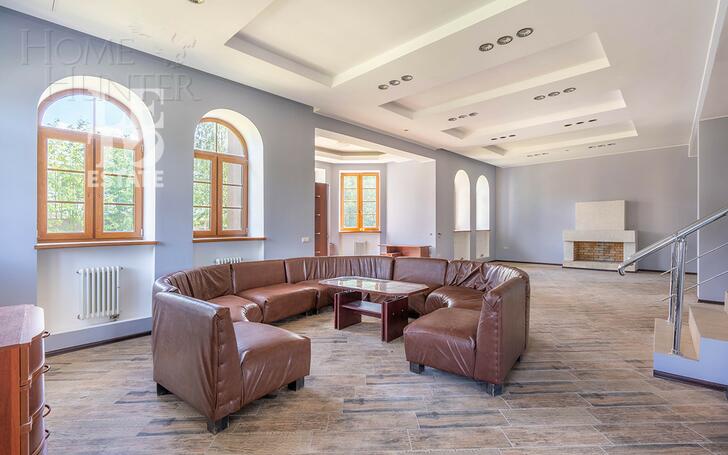 2-этажный коттедж 1 028 м² с отделкой