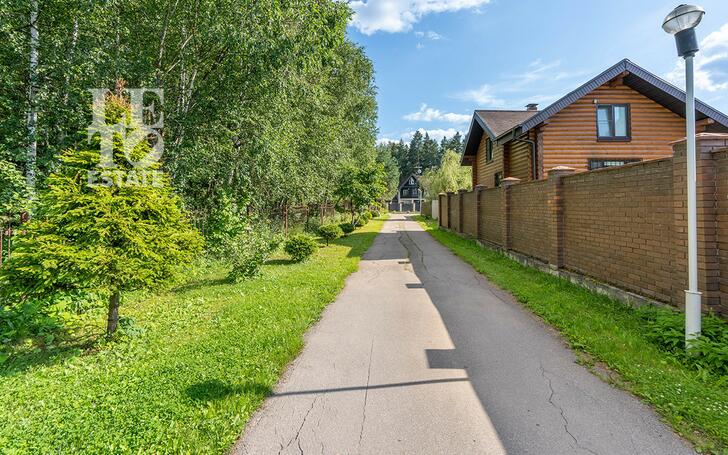 2-этажный коттедж 1 028 м² с отделкой