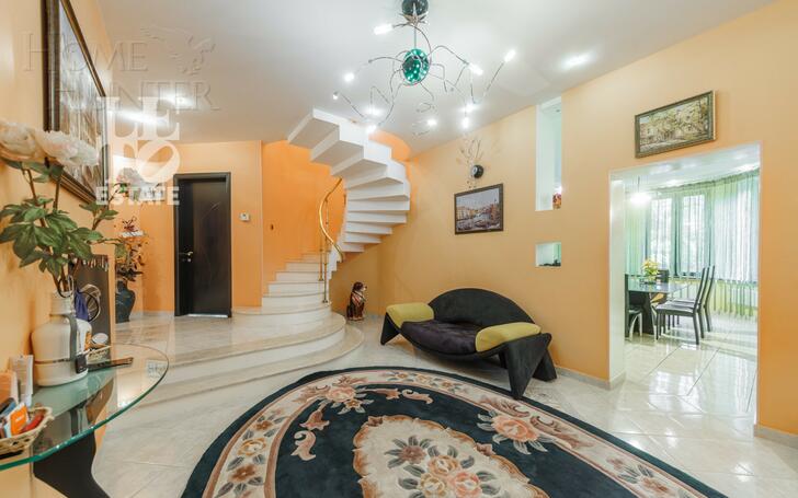 2-этажный коттедж 439.4 м² с отделкой