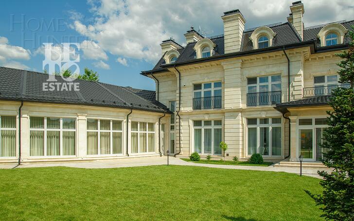 2-этажный коттедж 1 200 м² с отделкой