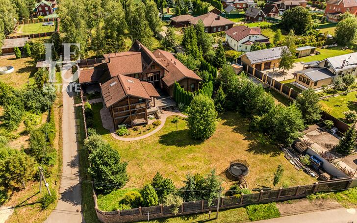2-этажный коттедж 600 м² с отделкой