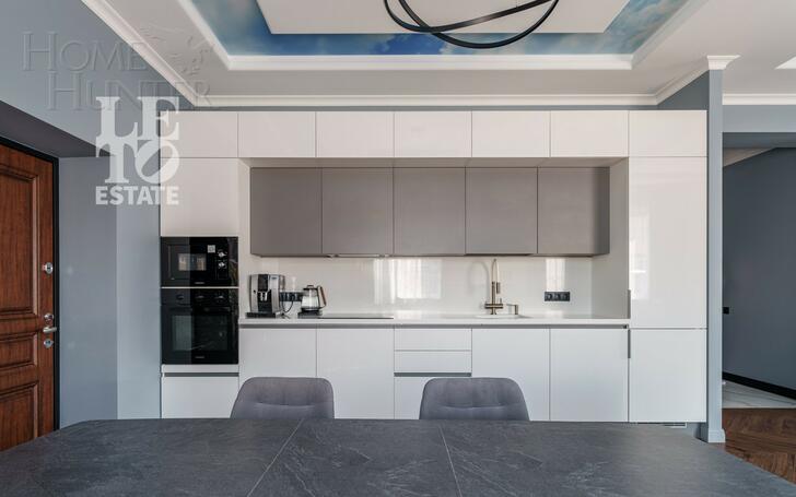 2-этажный коттедж 244 м² с отделкой